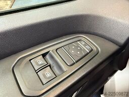 RENAULT Trafic Style Life 8 Sitze Klima Tempomat LED