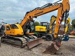 LIEBHERR R 914 Compact Litronic netto 72.000 EUR