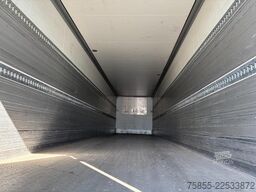 Schmitz SKO 24 ISO Box / SAF Axles / Steering Axle / Li...