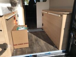 Sunlight Camper Van Cliff 600 IC-Sondermodell, Automatikgetriebe