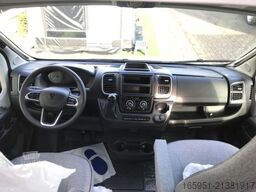 Sunlight Camper Van Cliff 600 IC-Sondermodell, Automatikgetriebe