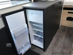 Sunlight Camper Van Cliff 600 IC-Sondermodell, Automatikgetriebe