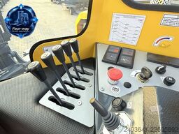 Combilift C4000 DIESEL TRIPLEX 6000 FORK POSITIONE