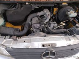 Mercedes-Benz Sprinter 300