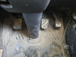 Renault Scarab Major 8001