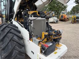 CATERPILLAR CS12GC, Walzenzug, Klima, Vibration, 740Std.