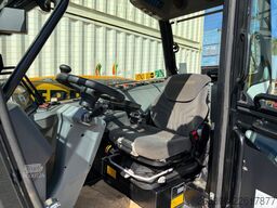 LIEBHERR T55-7s / 2.231 H / 5.5 Tonnen / 156 PS