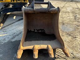 Caterpillar 320 FL 2 BUCKETS / 3D / TILTROTATOR / AC / CENT...