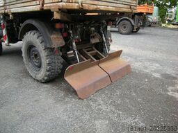 UNIMOG Unimog U1250 mit Kran