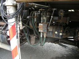 MERCEDES-BENZ Unimog U1250 mit Kran MKG 105