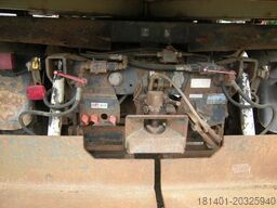 MERCEDES-BENZ Unimog U1250 mit Kran MKG 105