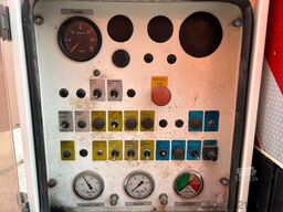 MAN TGS 18.320 4x4 Müller tank 8000 + 1000 l / vacu...