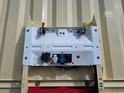 KRONE SD / Liftachse / EDSCHA