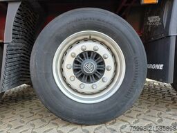 KRONE SD / Liftachse / EDSCHA