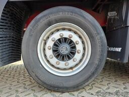 KRONE SD / Liftachse / EDSCHA