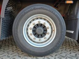 KRONE SD / Liftachse / EDSCHA