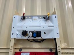 KRONE SD / EDSCHA / Mega / Liftachse