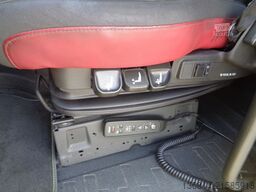 VOLVO FH460 verstellbare Sattelkupplung 2x Tank