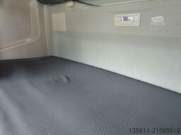 VOLVO FH460 verstellbare Sattelkupplung 2x Tank