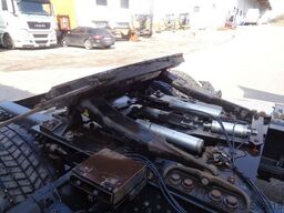 VOLVO FH460 verstellbare Sattelkupplung 2x Tank