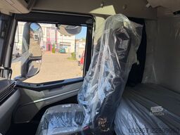 IVECO S-WAY AS440S58 T/FP mit ADR Intarder