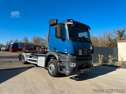 MERCEDES-BENZ Arocs 1832 4x2 Abrollkipper AHK 35to