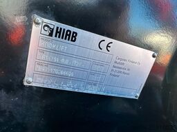 MERCEDES-BENZ Arocs 1832 4x2 Abrollkipper AHK 35to