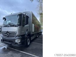 Mercedes-Benz Antos 2540 6x2 Kühlkoffer + Tandem Anhänger
