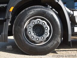 IVECO X-WAY AD280X46Y-PS Abrollkipper PALFINGER HT20TE