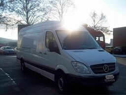 Mercedes-Benz 311 Maxi Lang Hoch German Truck