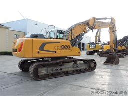 LIEBHERR R926