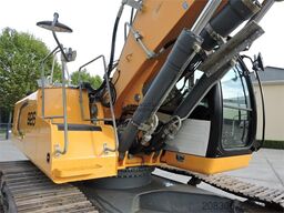 LIEBHERR R926