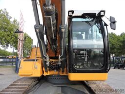 LIEBHERR R926