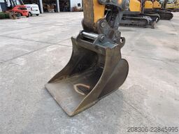 LIEBHERR R926