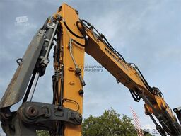LIEBHERR R926