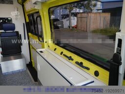 VOLKSWAGEN Crafter KTW Baus AT Ausbau mit Rollstuhlrampe