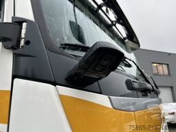 Volvo FM 370 Globetrotter / 960 dkm / 2 Tanks / Full ...