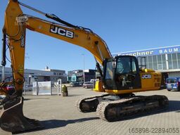 JCB JS220 LC mit Oilquick OQ70/55