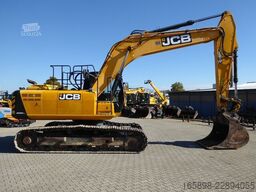 JCB JS220 LC mit Oilquick OQ70/55