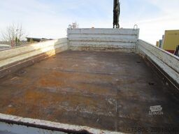 MERCEDES-BENZ Atego 822K*Kipper+Ladekran+2xAHK+Modell.2014*