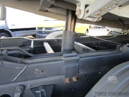 MERCEDES-BENZ Atego 822K*Kipper+Ladekran+2xAHK+Modell.2014*