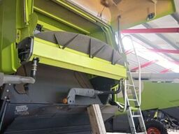 CLAAS Lexion 580 TT + V900