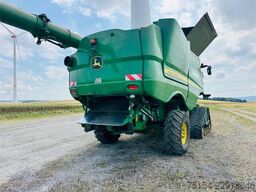 John Deere S690i 4WD