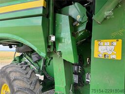 John Deere S690i 4WD