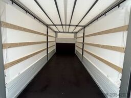 RENAULT Renault D 16 4x2 Pritsche + Plane