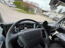 RENAULT Renault D 16 4x2 Pritsche + Plane