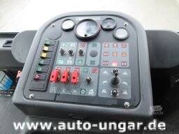 Dulevo 5000 Evolution mit Frontbesen 4-Rad-Lenk