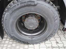 MAN TGX 33.640 6x4 tractor unit / GVM 70 t