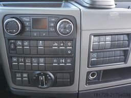 MAN TGX 33.640 6x4 tractor unit / GVM 70 t