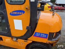 Samsung SF250 Forklift – Only 1,980 Hours!
